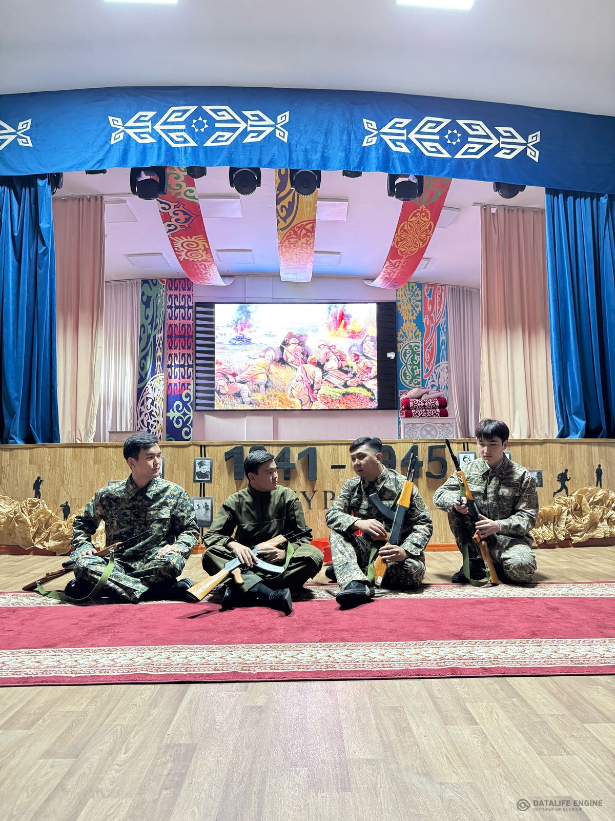 "Жеңіс рухы-мәңгілік жүректе" атты әдеби-сазды қойылым