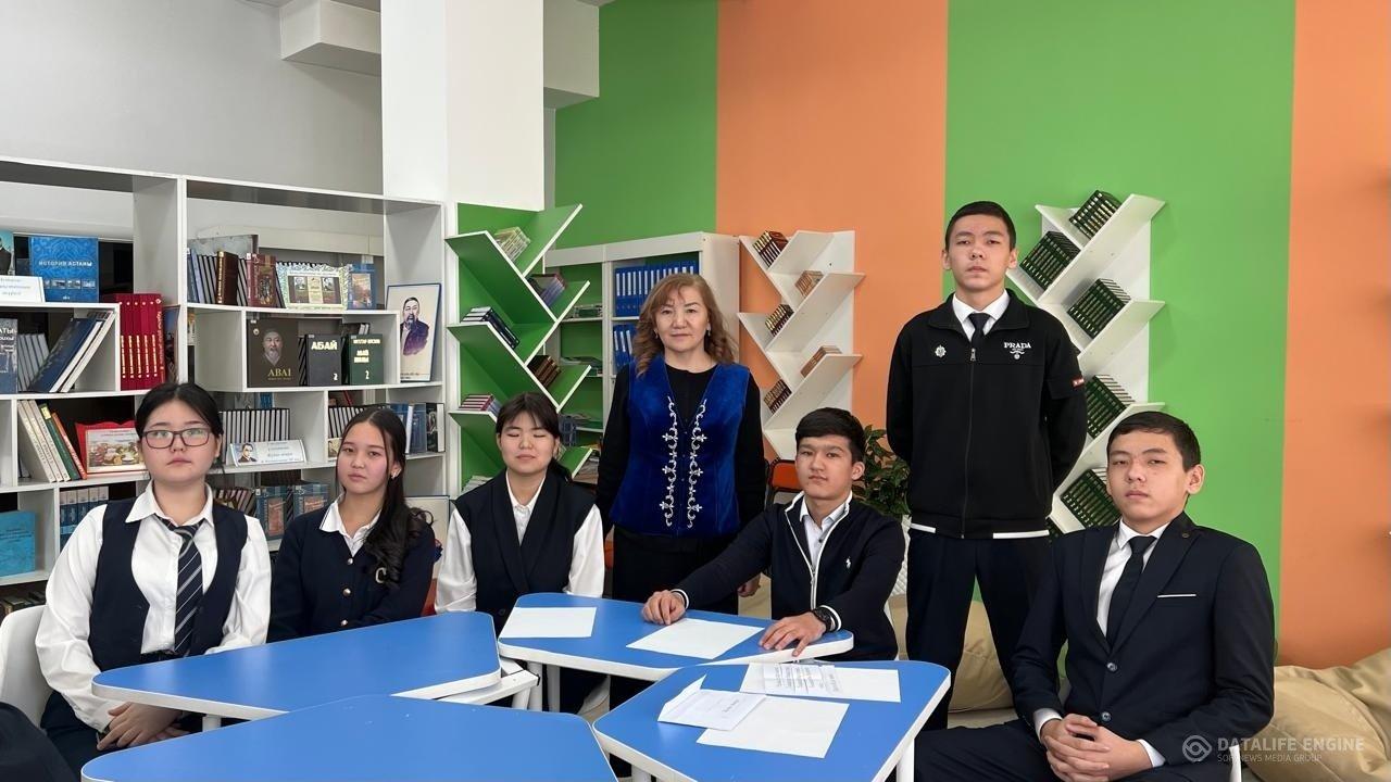 9 Г,  9Д, 9Е сынып оқушыларымен"Жамбыл жыры-ғасырлар жыры" әдеби танымдық кеш өткізілді.