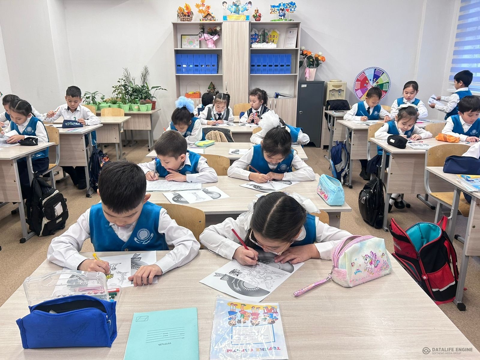 "Тәуелсіздік - ел мерейі" тақырыбында 2 "Б"сыныбында тәрбие сағаты өткізілді.