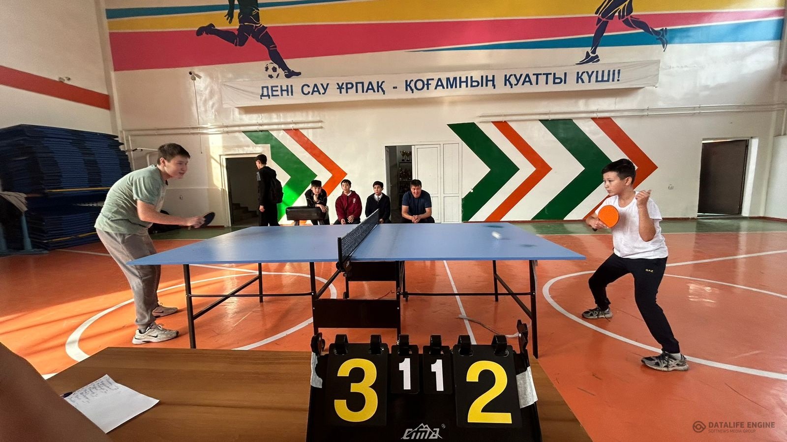 Мектепішілік кіші теннистен 5–11 сыныптар арасында жарыс ұйымдастырылып, жоғары деңгейде өткізілді.